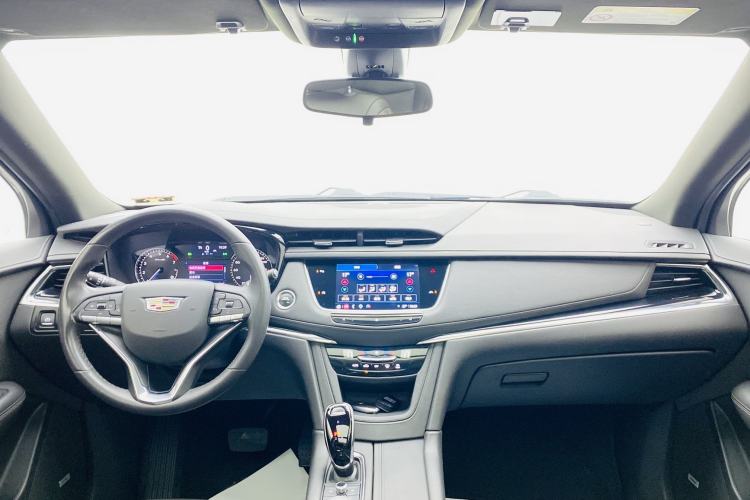 Used Cadillac XT6 2021 28T Six-Seater Fashion Edition Interior 11