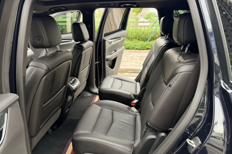Used Cadillac XT6 2021 28T Six-Seater Four-Wheel-Drive Luxury Version Interior 2