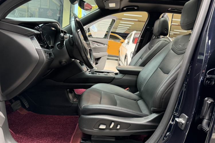 Used Cadillac XT6 2021 2.0T 6-Seater Two-Wheel Drive Luxury Version Interior 2