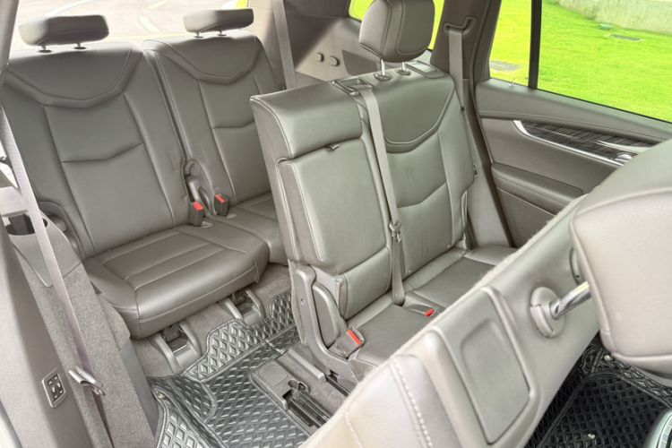 Used Cadillac XT6 2021 2.0T 7-Seater Two-Wheel-Drive Luxury Version Interior 2