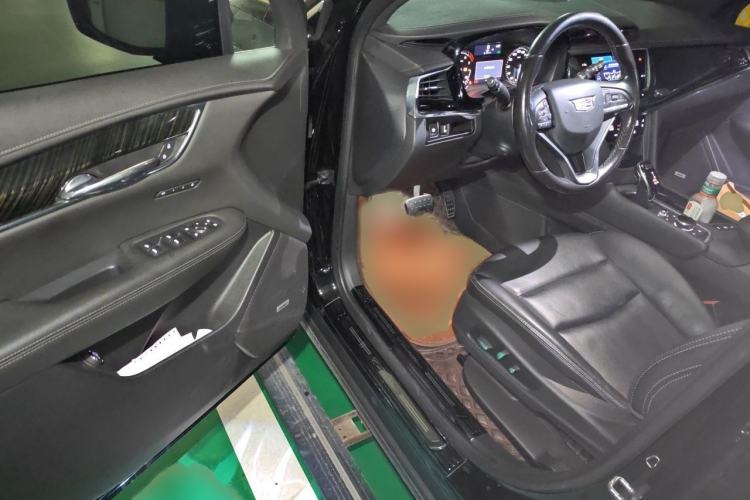 Used Cadillac XT6 2021 28T Six-Seater Four-Wheel-Drive Luxury Version Interior 3
