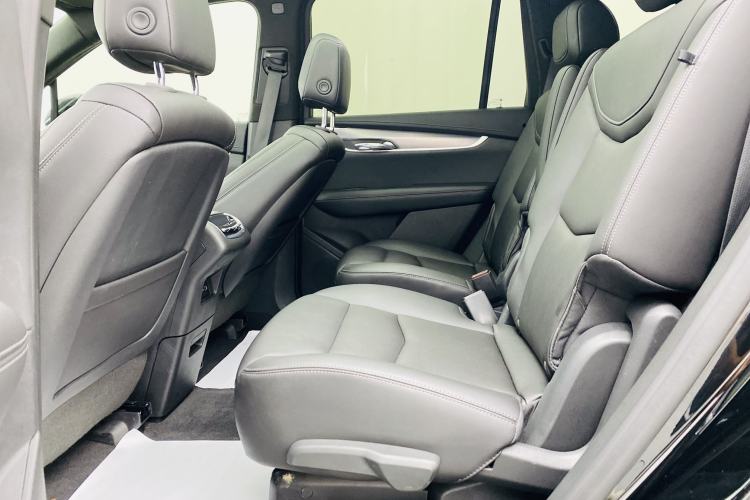Used Cadillac XT6 2021 28T Six-Seater Fashion Edition Interior 4