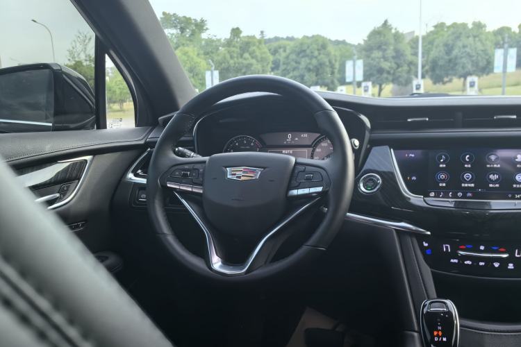 Used Cadillac XT6 2021 28T Six-Seater Four-Wheel-Drive Luxury Version Interior 5