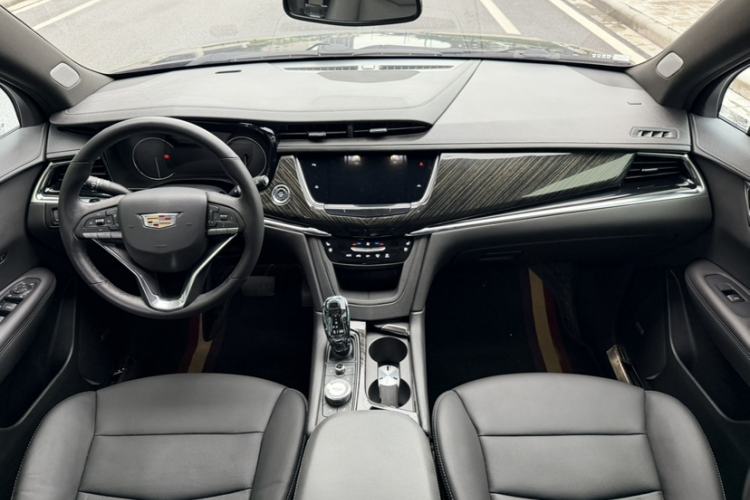 Used Cadillac XT6 2021 28T Six-Seater Four-Wheel-Drive Luxury Version Interior 6