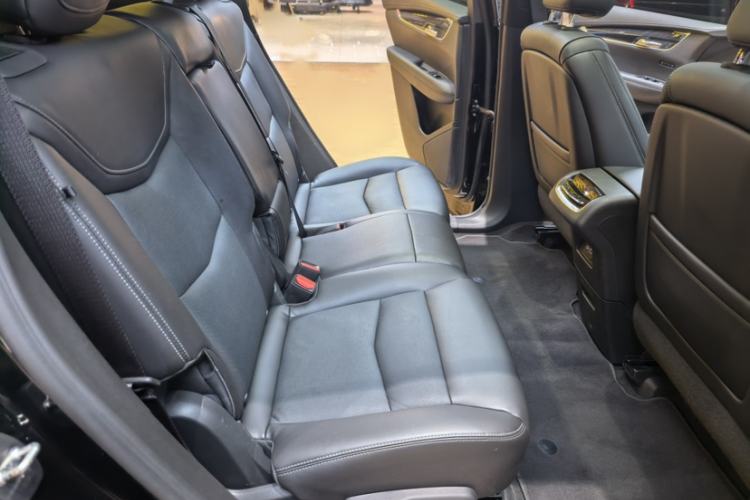 Used Cadillac XT6 2021 2.0T 7-Seater Four-Wheel Drive Luxury Version Interior 7