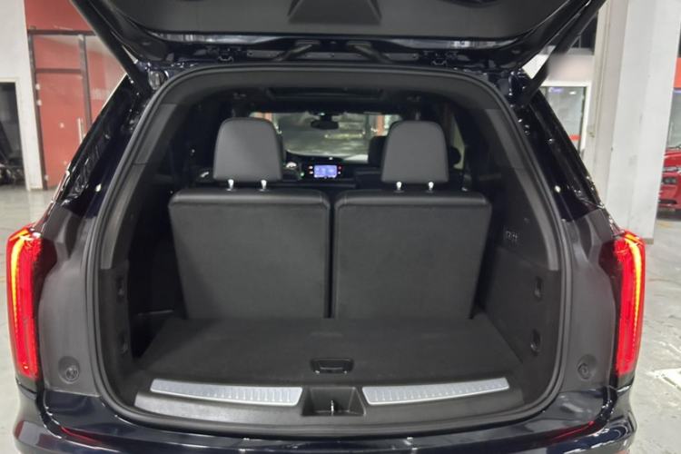 Used Cadillac XT6 2021 2.0T 7-Seater Two-Wheel-Drive Luxury Version Interior 7
