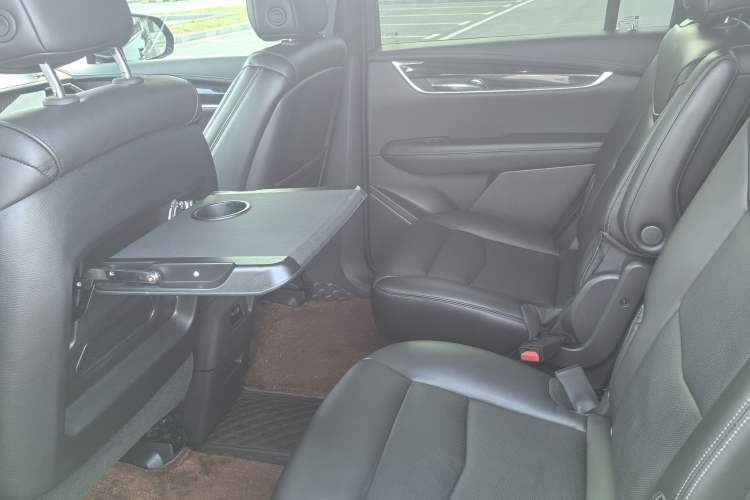 Used Cadillac XT6 2021 28T Six-Seater Four-Wheel-Drive Luxury Version Interior 8