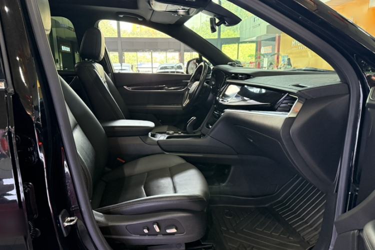 Used Cadillac XT6 2021 2.0T Six-Seater Four-Wheel-Drive Luxury Version Interior 8