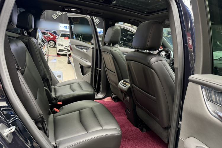Used Cadillac XT6 2021 2.0T 6-Seater Two-Wheel Drive Luxury Version Interior 9