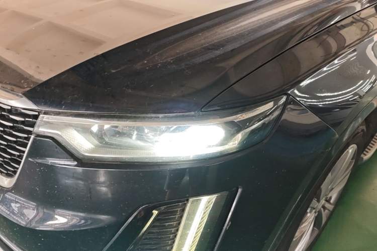 Used Cadillac XT6 2021 28T Six-Seater Four-Wheel-Drive Luxury Version Left Front Headlight