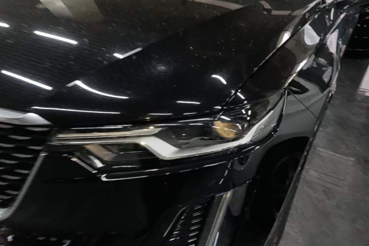 Used Cadillac XT6 2021 2.0T Seven-Seater Four-Wheel Drive Luxury Version Left Front Headlight