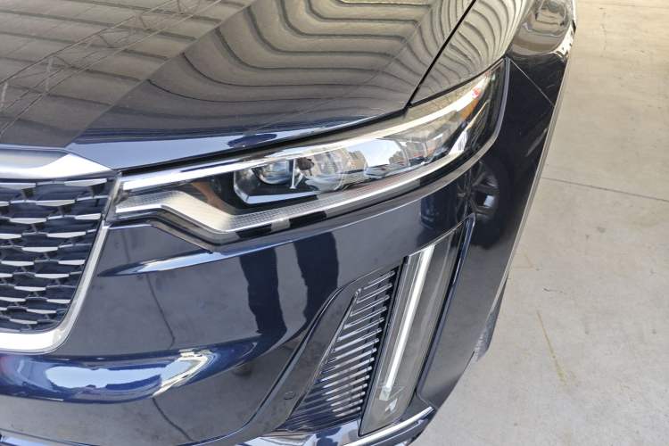 Used Cadillac XT6 2021 2.0T 7-Seater Four-Wheel Drive Luxury Version Left Front Headlight