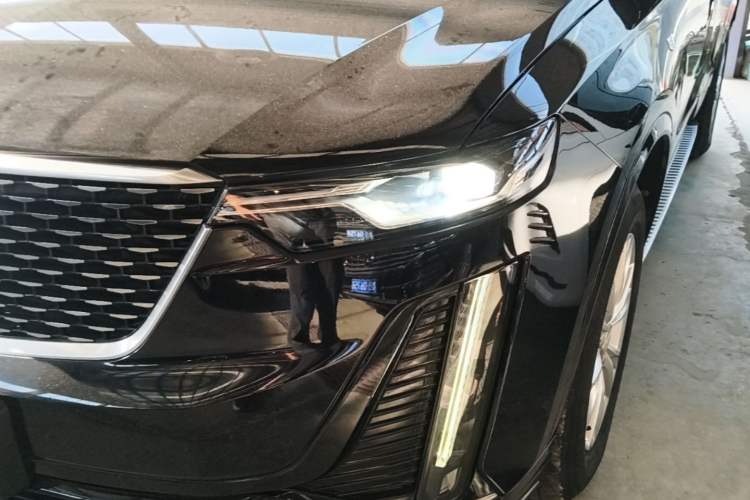 Used Cadillac XT6 2021 2.0T Six-Seater Four-Wheel-Drive Luxury Version Left Front Headlight