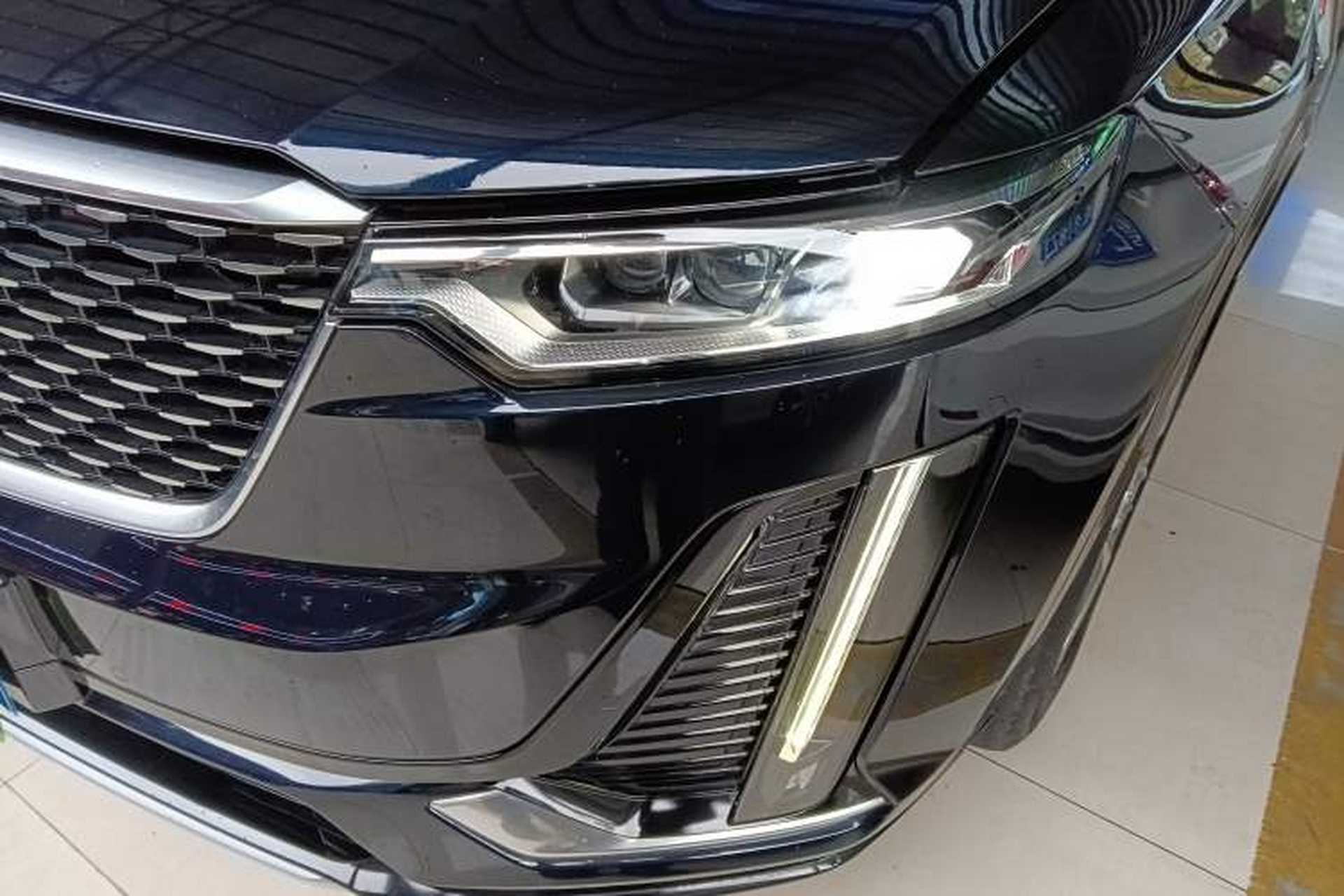 Used Cadillac XT6 2021 2.0T 6-Seater Two-Wheel Drive Luxury Version Left Front Headlight