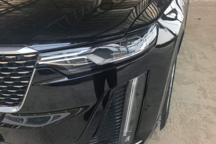 Used Cadillac XT6 2021 2.0T Seven-Seater Four-Wheel Drive Luxury Version Left Front Headlight