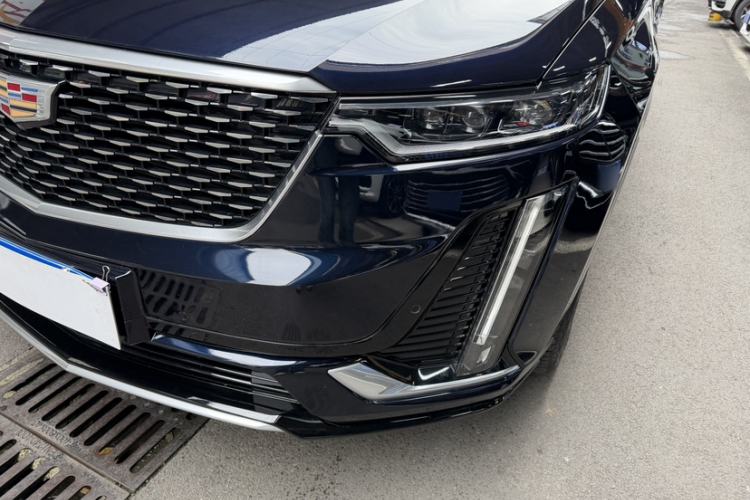 Used Cadillac XT6 2021 2.0T 6-Seater Two-Wheel Drive Luxury Version Left Front Headlight