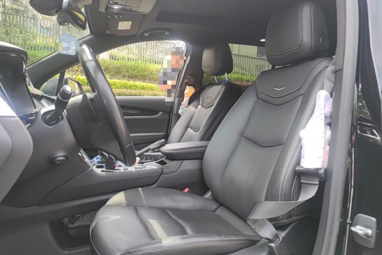 Used Cadillac XT6 2021 Revised Version 2.0T 6-Seater Four-Wheel Drive Premium Edition Left Front Seat
