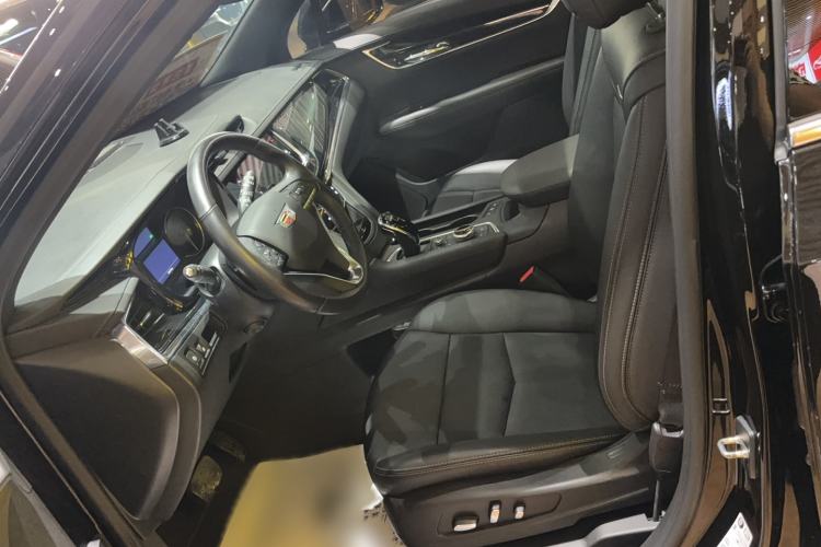 Used Cadillac XT6 2021 2.0T 7-Seater Four-Wheel Drive Luxury Version Left Front Seat