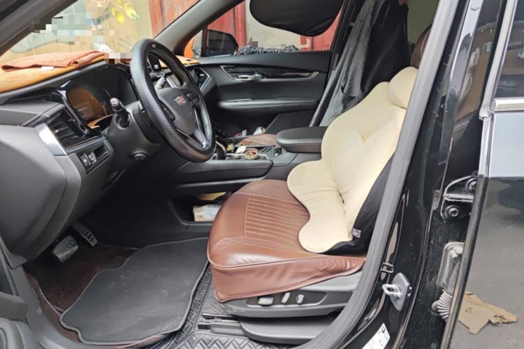 Used Cadillac XT6 2021 28T Six-Seater Four-Wheel-Drive Luxury Version Left Front Seat
