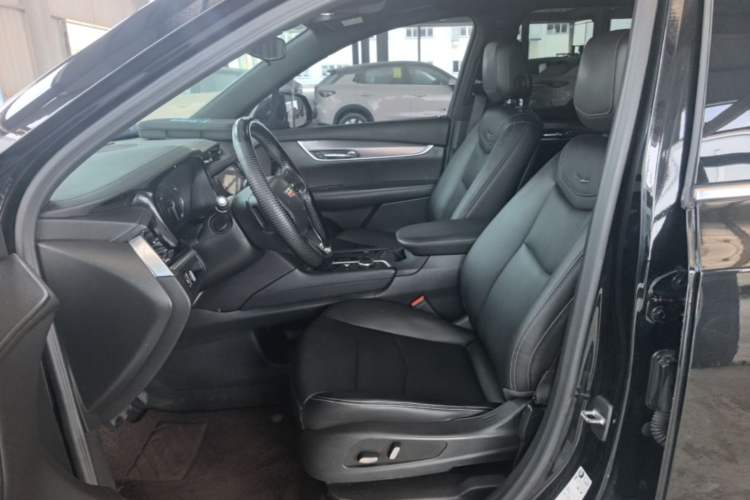 Used Cadillac XT6 2021 2.0T Seven-Seater Four-Wheel Drive Luxury Version Left Front Seat