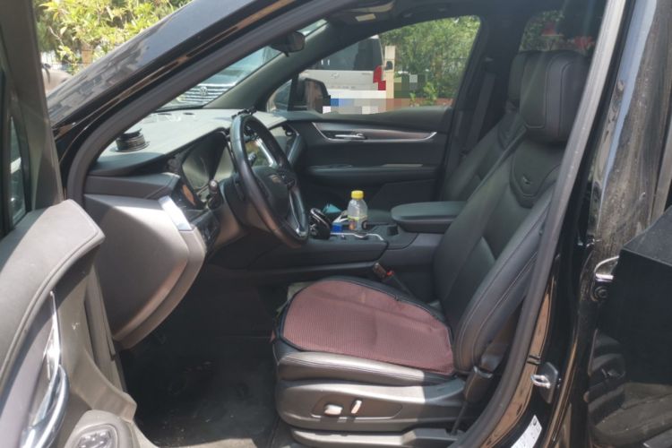 Used Cadillac XT6 2021 2.0T Seven-Seater Four-Wheel Drive Luxury Version Left Front Seat