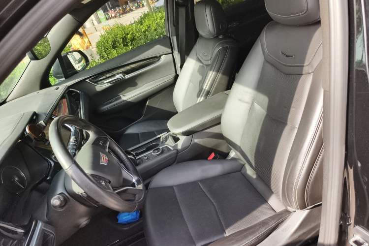 Used Cadillac XT6 2021 28T Six-Seater Luxury Version Left Front Seat