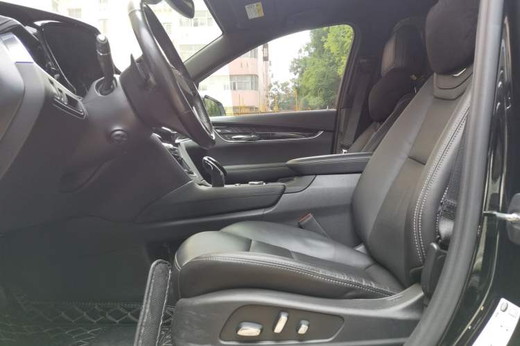 Used Cadillac XT6 2021 2.0T 7-Seater Four-Wheel Drive Luxury Version Left Front Seat