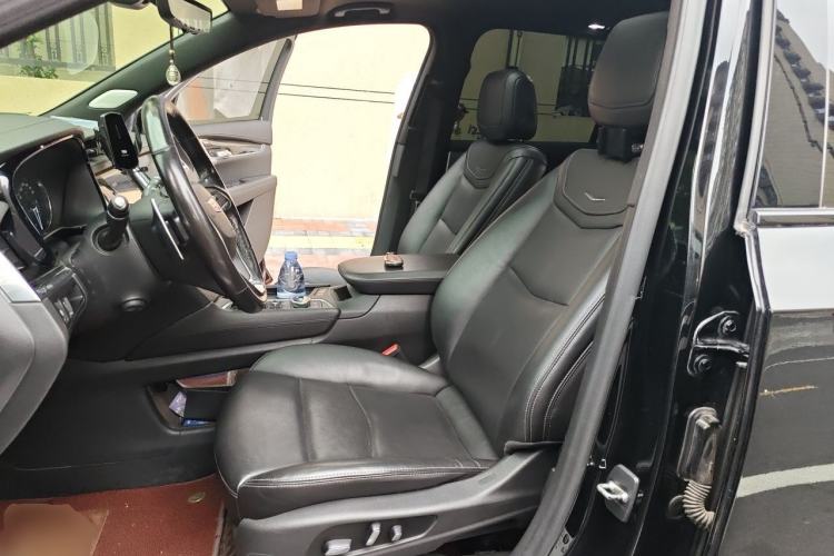 Used Cadillac XT6 2021 Revised Version 2.0T 6-Seater Four-Wheel Drive Premium Edition Left Front Seat
