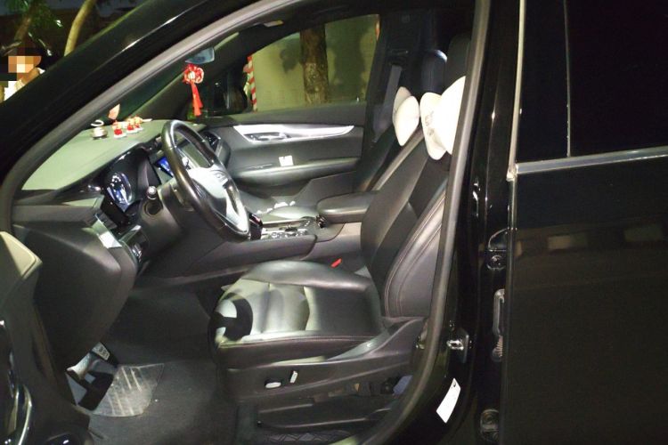 Used Cadillac XT6 2021 2.0T Seven-Seater Four-Wheel Drive Luxury Version Left Front Seat