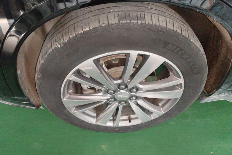 Used Cadillac XT6 2021 28T Six-Seater Luxury Version Left Front Wheel Hub