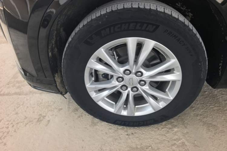 Used Cadillac XT6 2021 2.0T Seven-Seater Four-Wheel Drive Luxury Version Left Front Wheel Hub