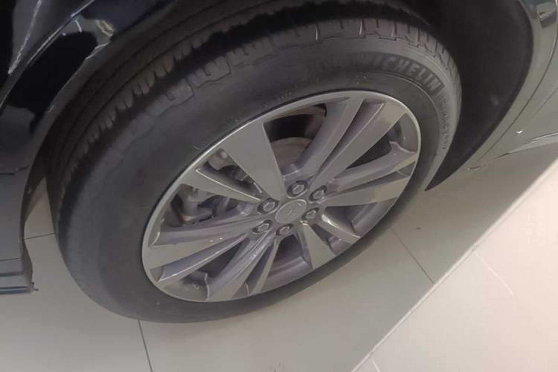 Used Cadillac XT6 2021 28T 7-Seater Four-Wheel Drive Luxury Version Left Front Wheel Hub