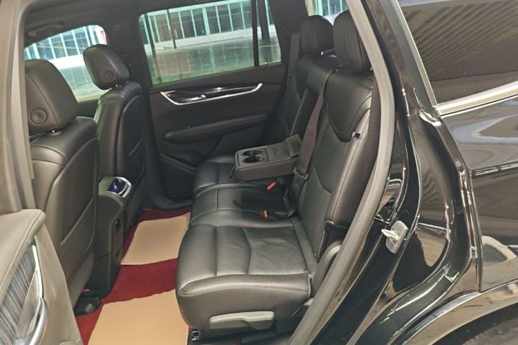 Used Cadillac XT6 2021 2.0T 7-Seater Four-Wheel Drive Luxury Version Left Rear Seat