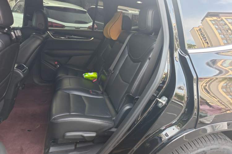 Used Cadillac XT6 2021 2.0T 7-Seater Four-Wheel Drive Luxury Version Left Rear Seat