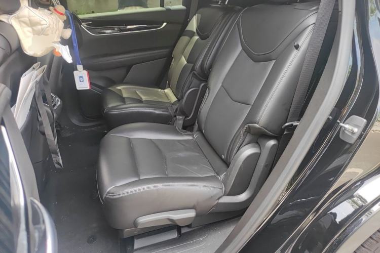 Used Cadillac XT6 2021 Revised Version 2.0T 6-Seater Four-Wheel Drive Premium Edition Left Rear Seat