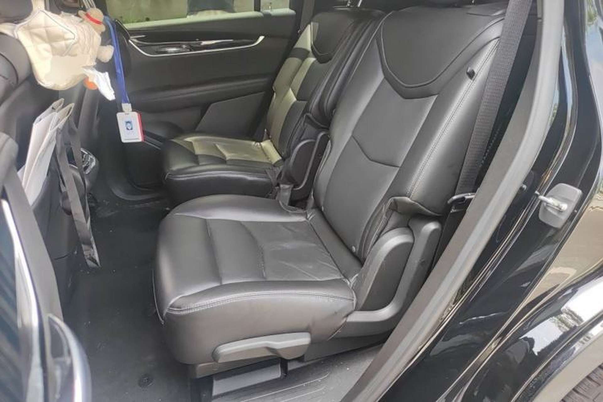 Used Cadillac XT6 2021 Revised Version 2.0T 6-Seater Four-Wheel Drive Premium Edition Left Rear Seat