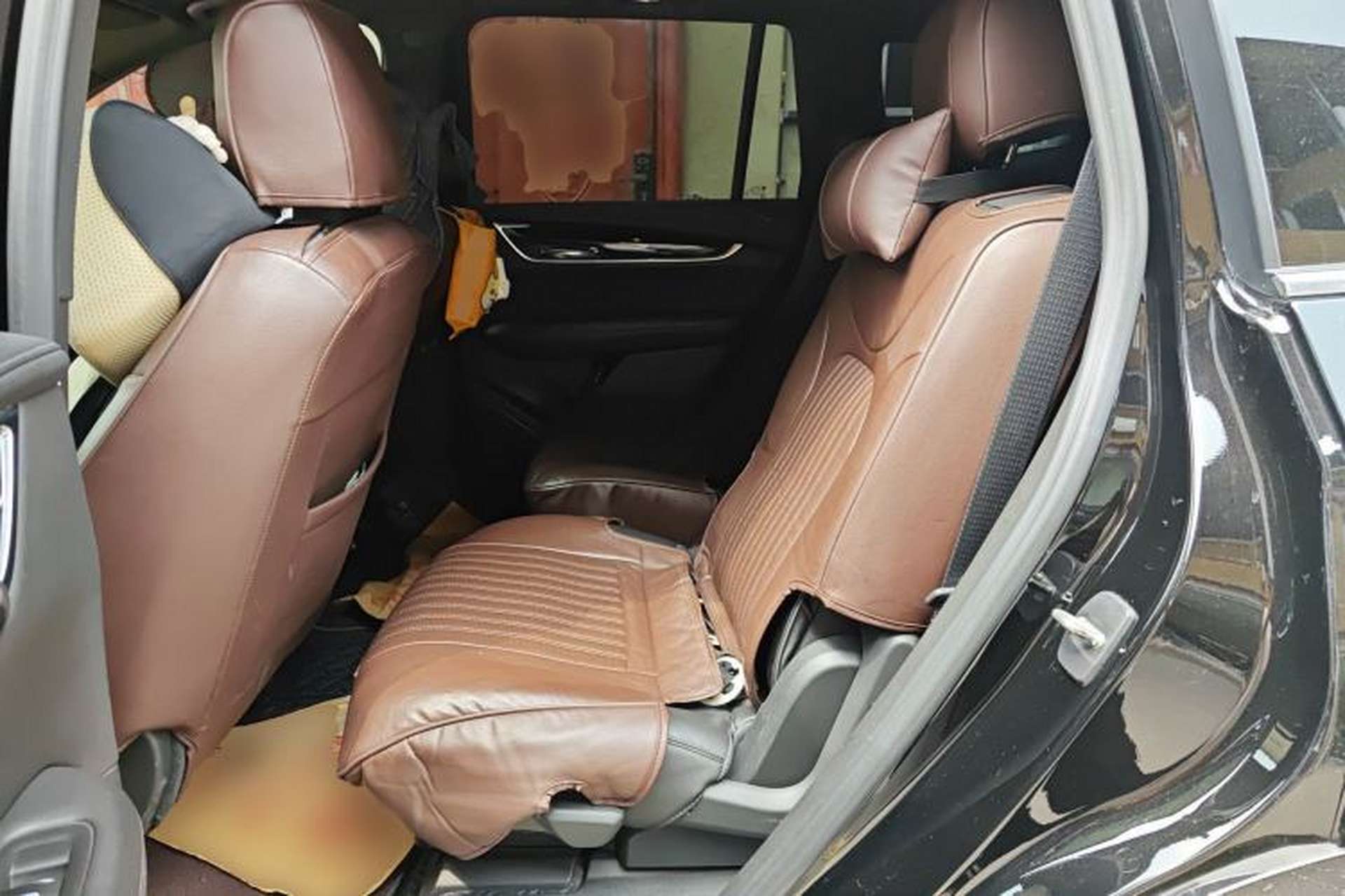 Used Cadillac XT6 2021 28T Six-Seater Four-Wheel-Drive Luxury Version Left Rear Seat