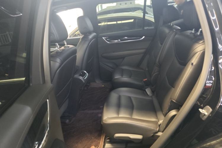 Used Cadillac XT6 2021 28T Six-Seater Luxury Version Left Rear Seat