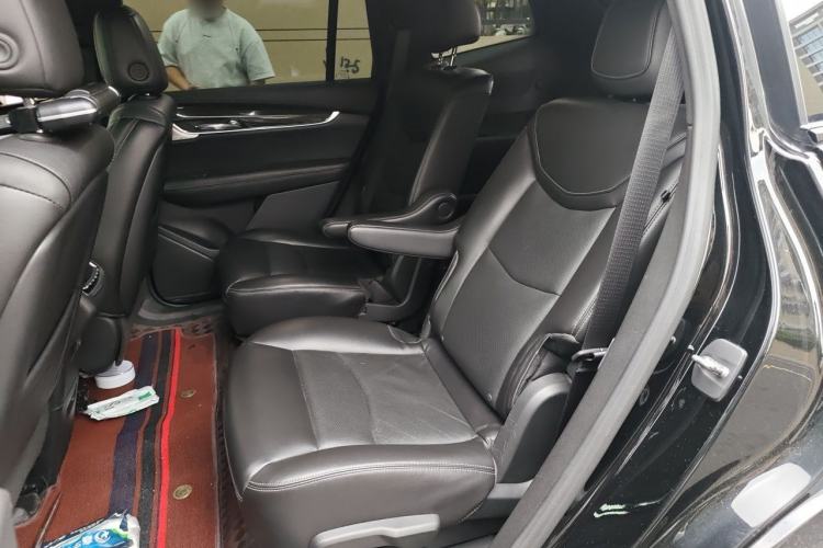 Used Cadillac XT6 2021 Revised Version 2.0T 6-Seater Four-Wheel Drive Premium Edition Left Rear Seat