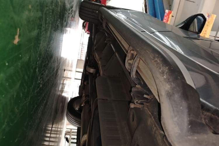 Used Cadillac XT6 2021 28T Six-Seater Four-Wheel-Drive Luxury Version Left Side Sill