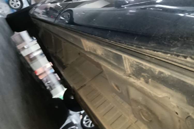 Used Cadillac XT6 2021 2.0T Seven-Seater Four-Wheel Drive Luxury Version Left Side Sill