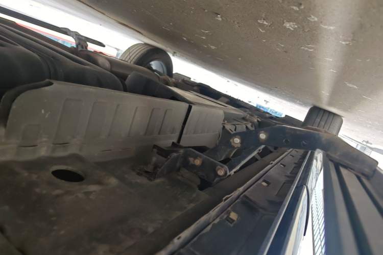 Used Cadillac XT6 2021 2.0T 6-Seater Two-Wheel Drive Luxury Version Left Side Sill