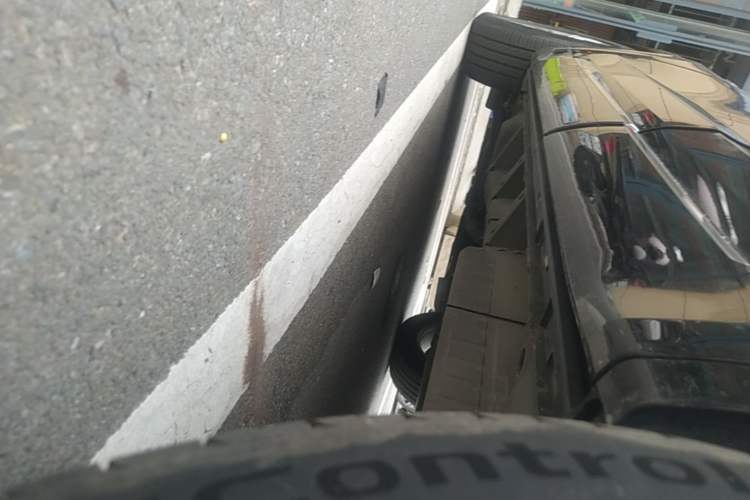 Used Cadillac XT6 2021 28T Six-Seater Fashion Edition Left Side Sill