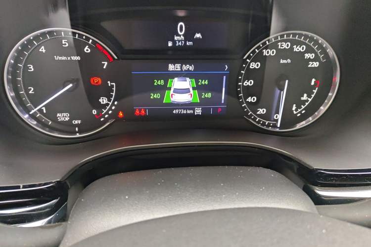 Used Cadillac XT6 2021 2.0T Six-Seater Four-Wheel-Drive Luxury Version Odometer Close Up