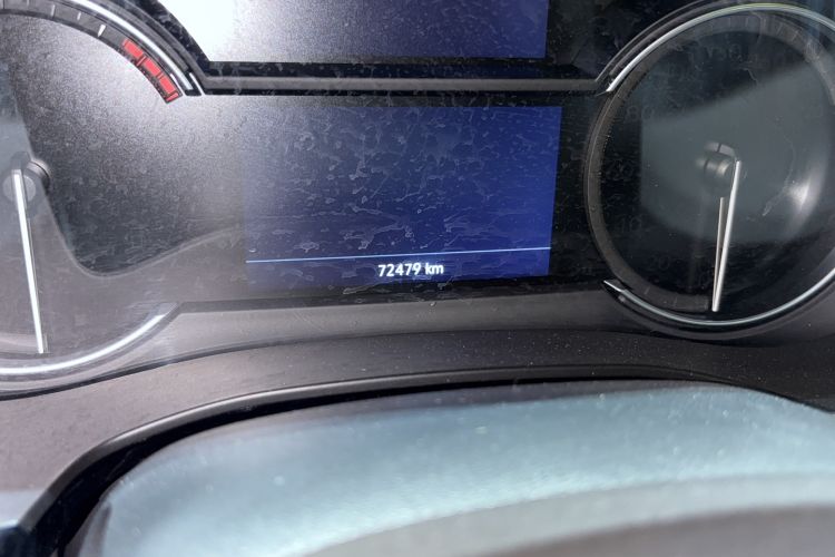 Used Cadillac XT6 2021 2.0T 7-Seater Four-Wheel Drive Luxury Version Odometer Close Up