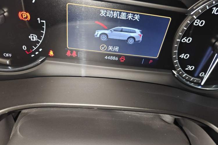 Used Cadillac XT6 2021 28T Six-Seater Fashion Edition Odometer Close Up