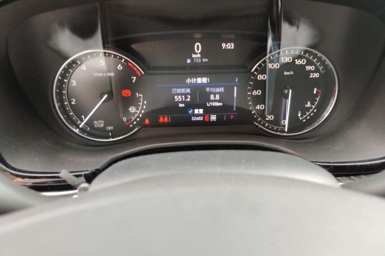 Used Cadillac XT6 2021 2.0T Six-Seater Four-Wheel-Drive Prestige Version Odometer Close Up