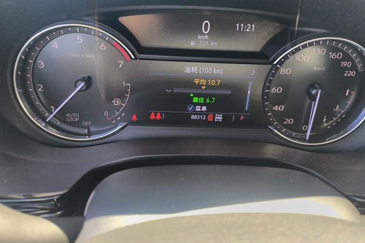 Used Cadillac XT6 2021 2.0T Six-Seater Four-Wheel-Drive Luxury Version Odometer Close Up