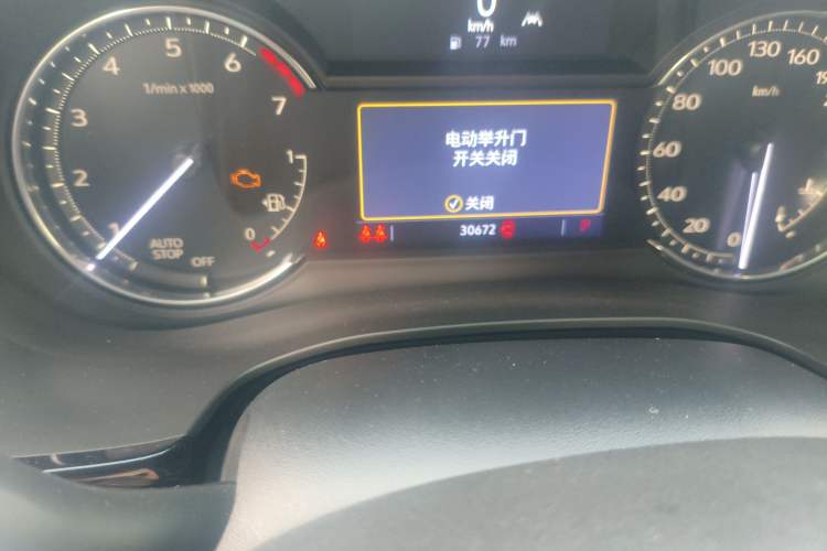 Used Cadillac XT6 2021 2.0T 6-Seater Two-Wheel Drive Luxury Version Odometer Close Up