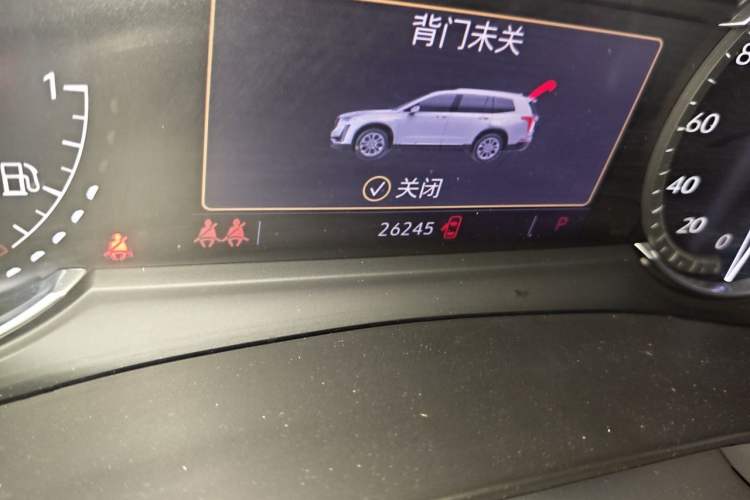 Used Cadillac XT6 2021 28T Six-Seater Luxury Version Odometer Close Up